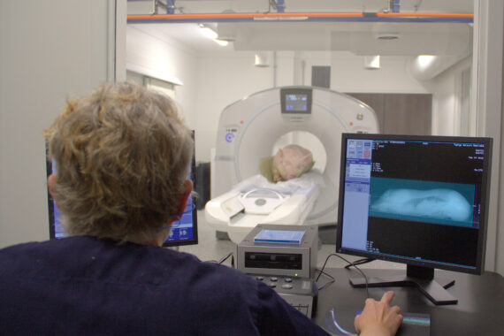 CT Scanning JSR Genetics with Topigs Norsvin